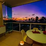Residencial Ilha De Santorini, 100 M Da Praia, Pico De Surfe, Piscina, Parque Infantil, 2 Vagas De Garagem