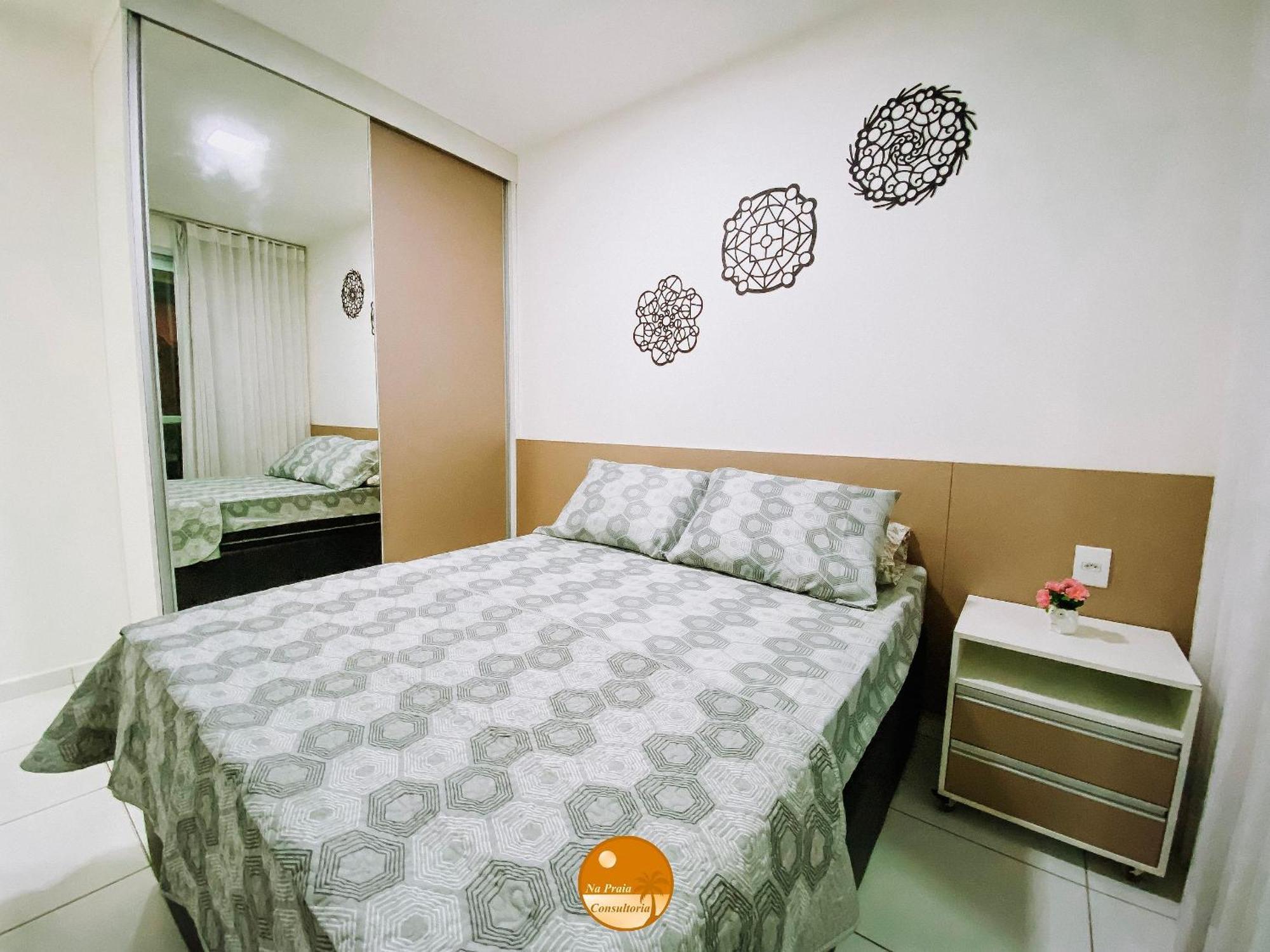 Residencial Ilha De Santorini: Beachfront Oasis With Surf, Pool & Fitness Apartamento